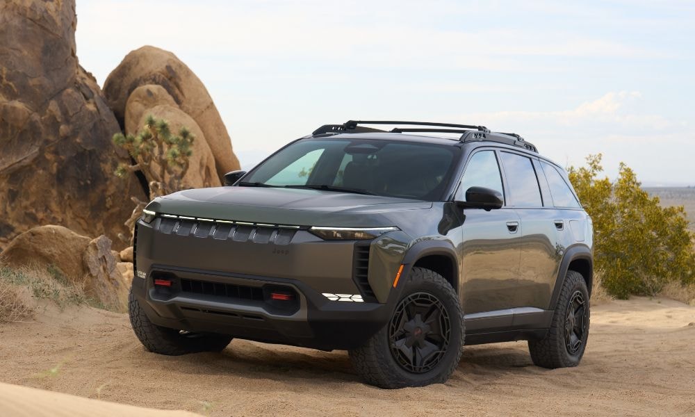 Jeep Wagoneer S Trailhawk Concept Unveiled Jeep Wagoneer S Trailhawk Concept Unveiled