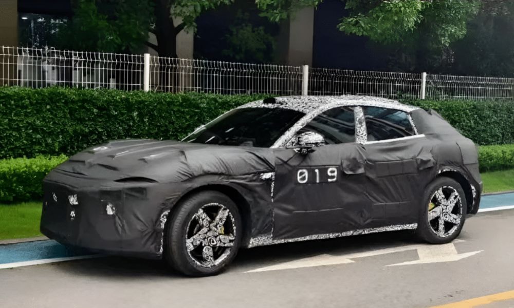 Xiaomi's First Electric SUV Spotted Testing; Expected To Debut In 2025 Xiaomi's First Electric SUV Spotted Testing; Expected To Debut In 2025