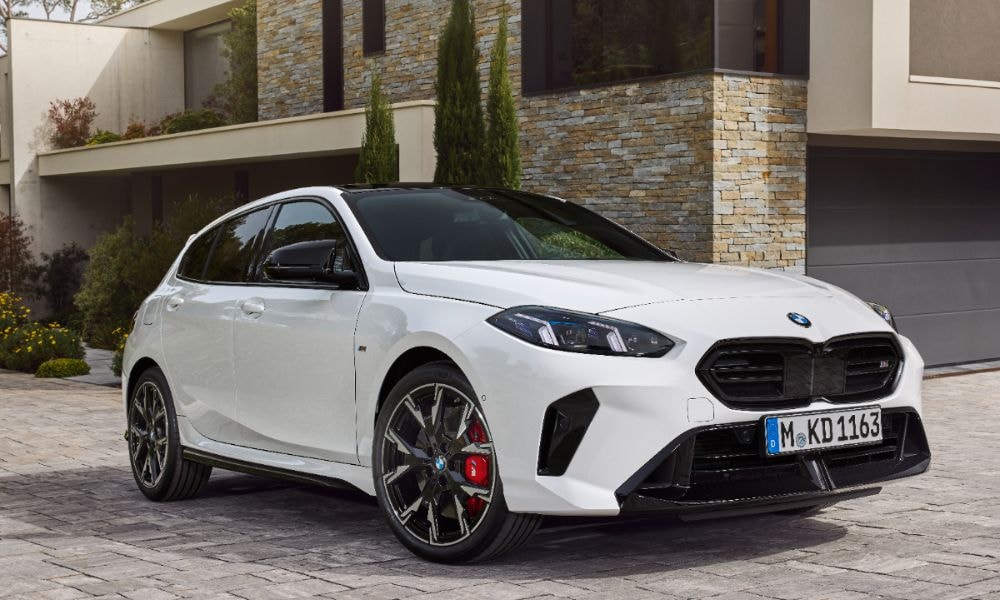 New BMW 1-Series Unveiled; Gets All-New Design, Mild-Hybrid Tech New BMW 1-Series Unveiled; Gets All-New Design, Mild-Hybrid Tech