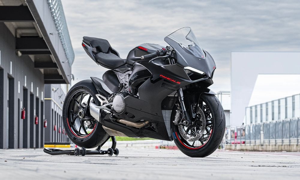 Ducati Panigale V2 Black Launched In India, Priced At Rs. 20.98 Lakh Ducati Panigale V2 Black Launched In India, Priced At Rs. 20.98 Lakh