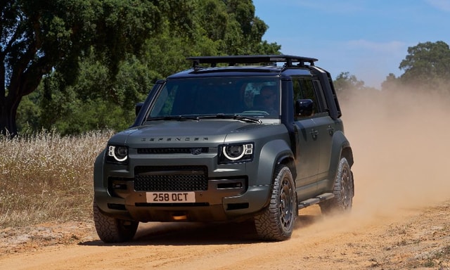 Land Rover Defender Octa Debuts With 626 BHP V8; Priced From Rs 2.65 Crore In India Land Rover Defender Octa Debuts With 626 BHP V8; Priced From Rs 2.65 Crore In India
