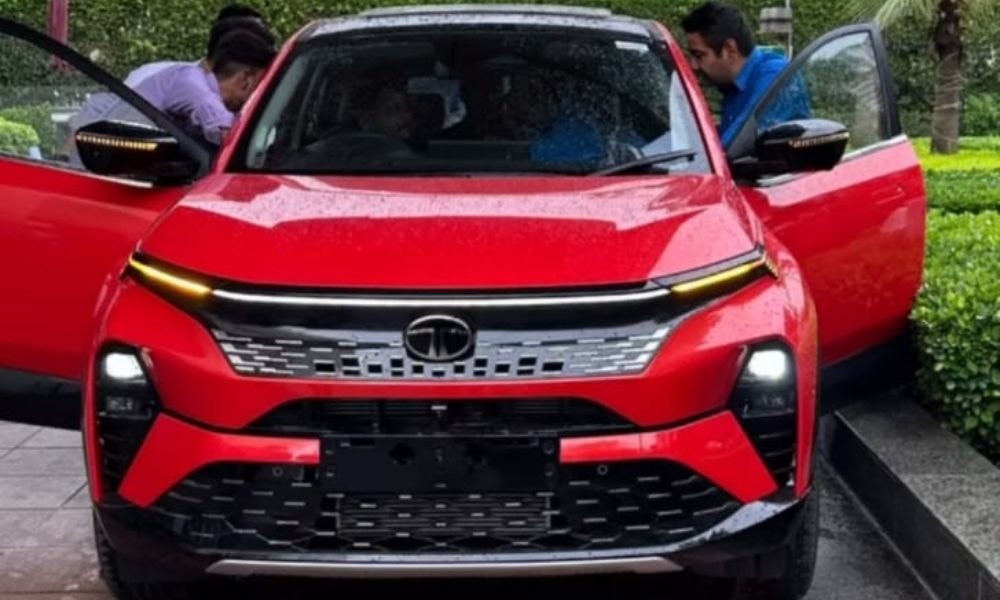 Tata Curvv Spotted Ahead Of Launch: First Pictures Of Coupe-SUV In Red Tata Curvv Spotted Ahead Of Launch: First Pictures Of Coupe-SUV In Red