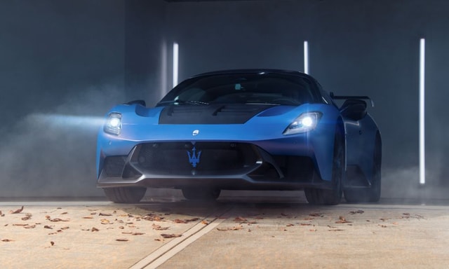 Maserati GT2 Stradale Unveiled; 640 BHP Supercar Does 0 to 100 KMPH Sprint In Just 2.8 Seconds Maserati GT2 Stradale Unveiled; 640 BHP Supercar Does 0 to 100 KMPH Sprint In Just 2.8 Seconds