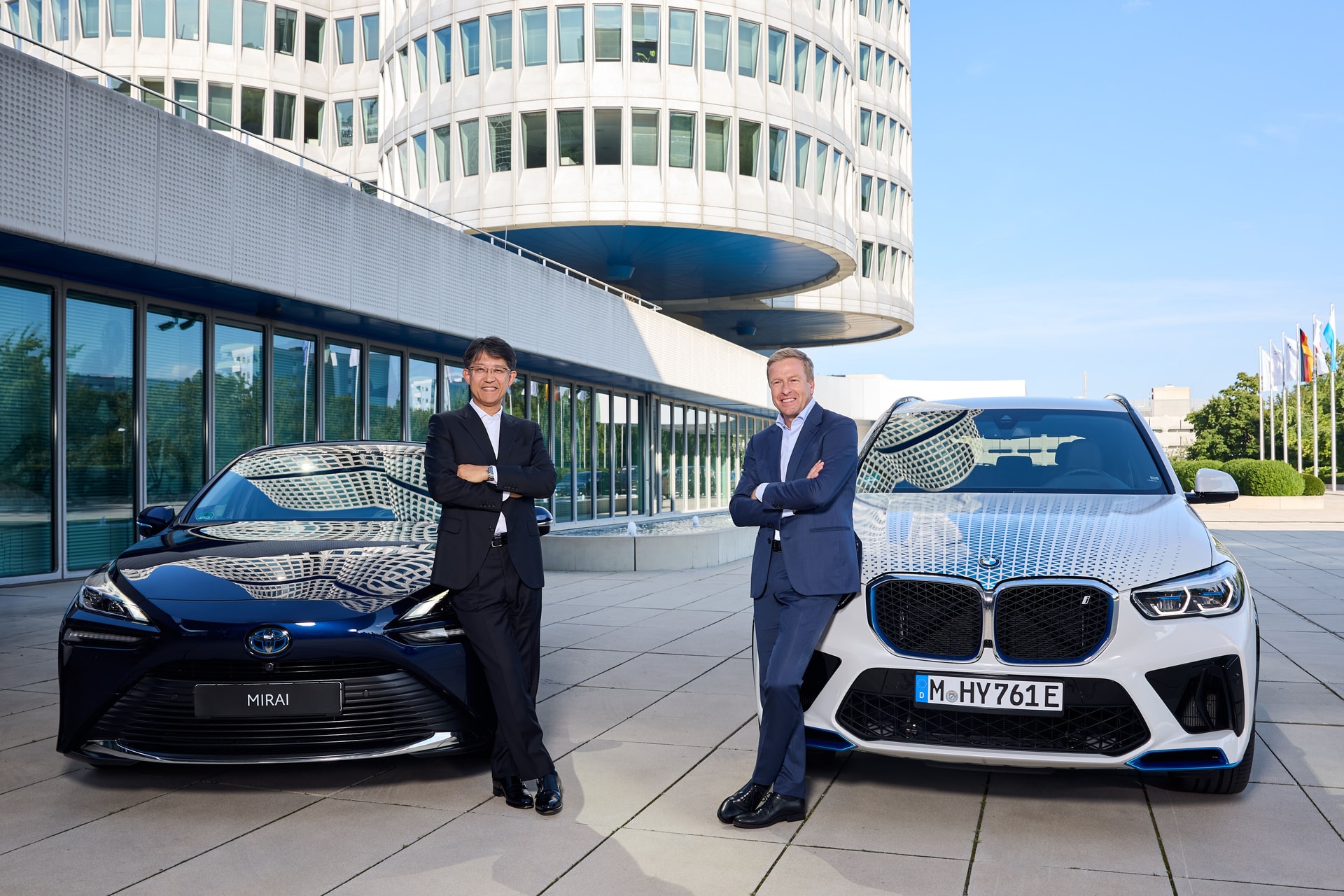 BMW, Toyota To Co-Develop Hydrogen Fuel Cell Technology; First Series-Production BMW FCEV Due In 2028 BMW, Toyota To Co-Develop Hydrogen Fuel Cell Technology; First Series-Production BMW FCEV Due In 2028
