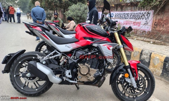 Soon-To-Be-Launched Hero Xtreme 250R Spotted During TVC Shoot Soon-To-Be-Launched Hero Xtreme 250R Spotted During TVC Shoot