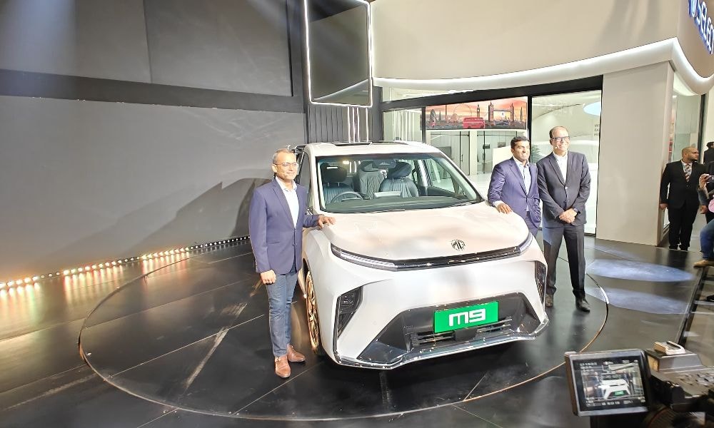 Bharat Mobility Global Expo 2025: MG M9 Luxury Electric MPV Unveiled Bharat Mobility Global Expo 2025: MG M9 Luxury Electric MPV Unveiled