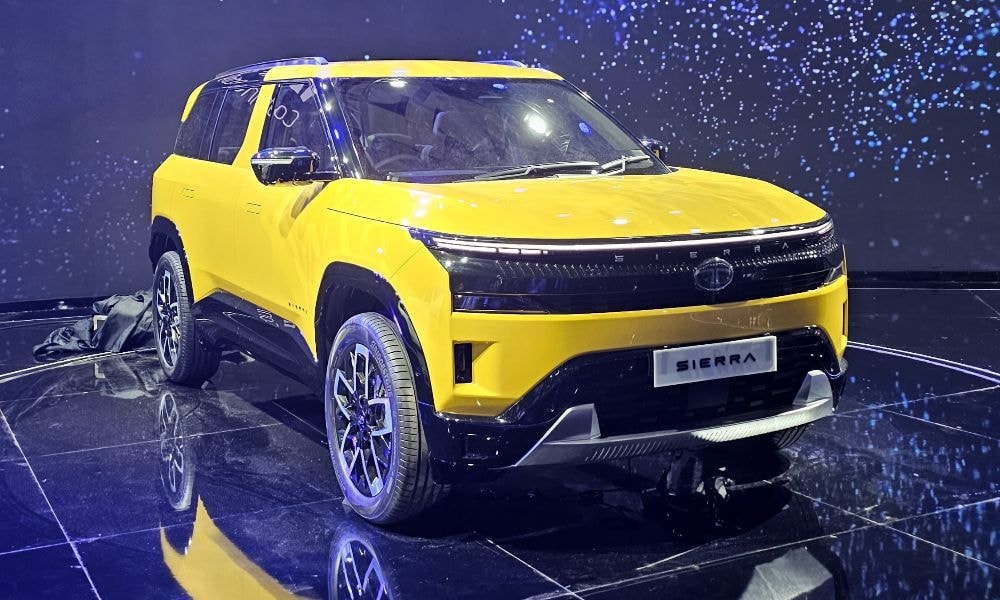 Bharat Mobility Global Expo 2025: Internal Combustion Tata Sierra Makes Global Debut Bharat Mobility Global Expo 2025: Internal Combustion Tata Sierra Makes Global Debut