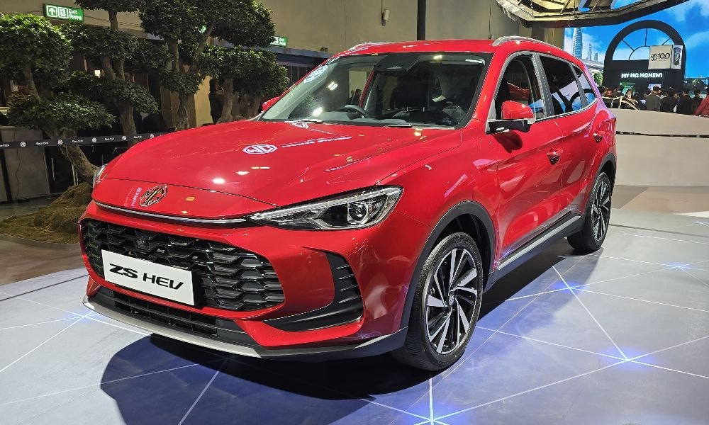 Bharat Mobility Global Expo 2025: MG ZS HEV (Astor Facelift) Makes India Debut Bharat Mobility Global Expo 2025: MG ZS HEV (Astor Facelift) Makes India Debut