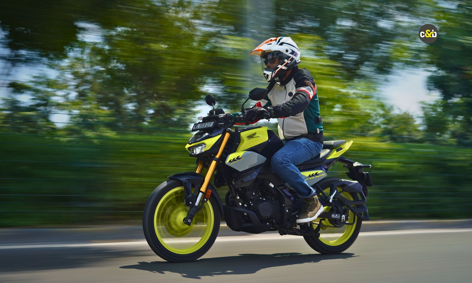 Honda CB 125 Hornet Review: Gunning For Gold! Honda CB 125 Hornet Review: Gunning For Gold!