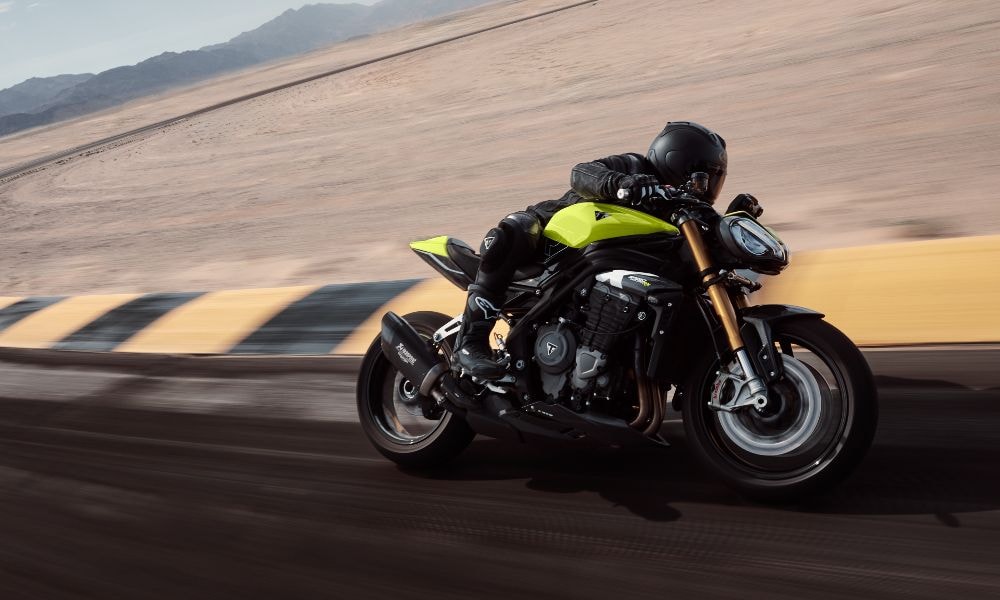 Triumph Speed Triple RX Launched at Rs 23.07 Lakh; Only 5 Units Allotted for India Triumph Speed Triple RX Launched at Rs 23.07 Lakh; Only 5 Units Allotted for India