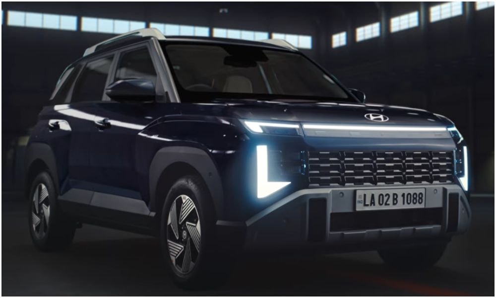 New Hyundai Venue Revealed Ahead Of November 4 Launch: Engine Options, Variants Detailed New Hyundai Venue Revealed Ahead Of November 4 Launch: Engine Options, Variants Detailed