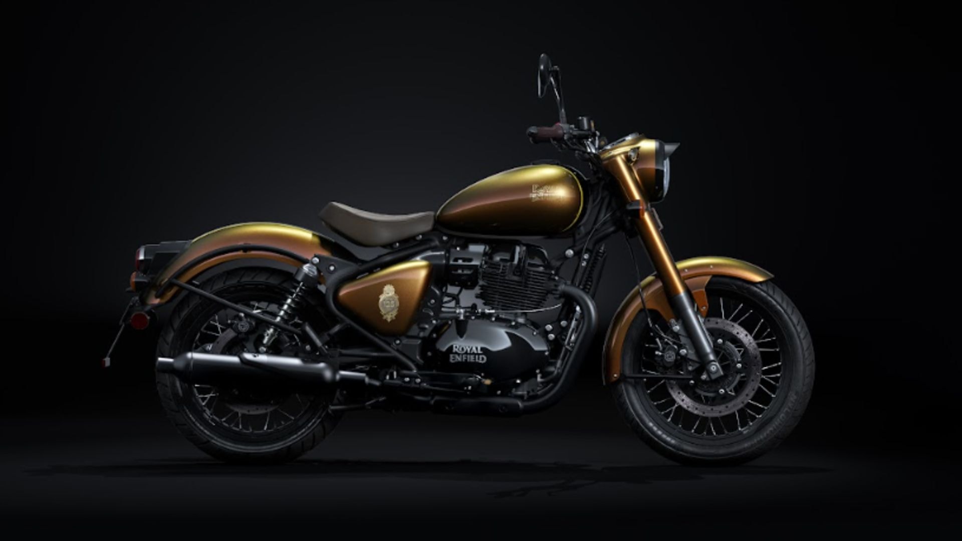 EICMA 2025: Royal Enfield Classic 650 125th Anniversary Special Edition Unveiled EICMA 2025: Royal Enfield Classic 650 125th Anniversary Special Edition Unveiled
