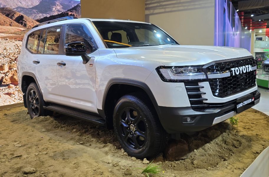 2025 Toyota Land Cruiser 300 Launched In India At Rs 2.31 Crore 2025 Toyota Land Cruiser 300 Launched In India At Rs 2.31 Crore