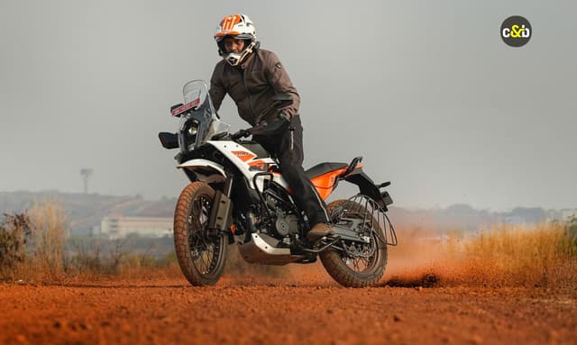 2025 KTM 390 Adventure First Ride Review: Should You Buy One? How much of an improvement is the 2025 KTM 390 Adventure? That’s the question I had in mind before heading to Goa for the India press ride. After riding it off-road and on the highway, one important question remains. Should I get one for myself?