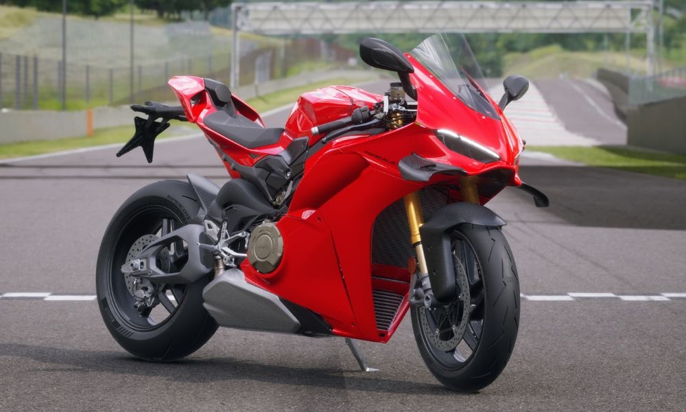 2025 Ducati Panigale V4 S Gets New Carbon, Carbon Pro Trims 2025 Ducati Panigale V4 S Gets New Carbon, Carbon Pro Trims