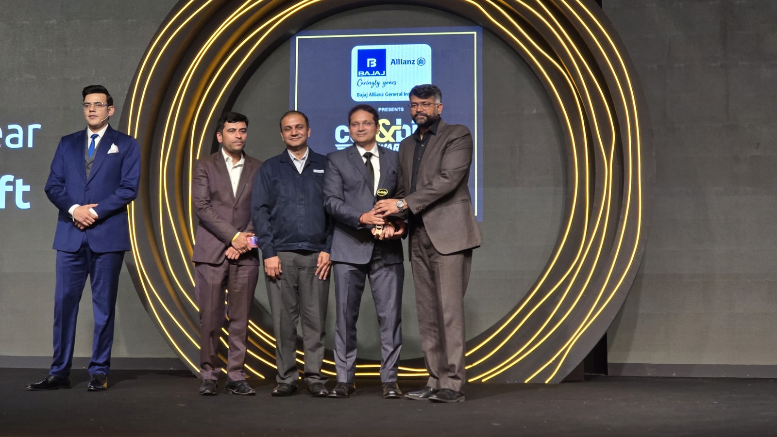 car&bike Awards 2025: Maruti Suzuki Swift Wins Urban Car Of The Year Award car&bike Awards 2025: Maruti Suzuki Swift Wins Urban Car Of The Year Award