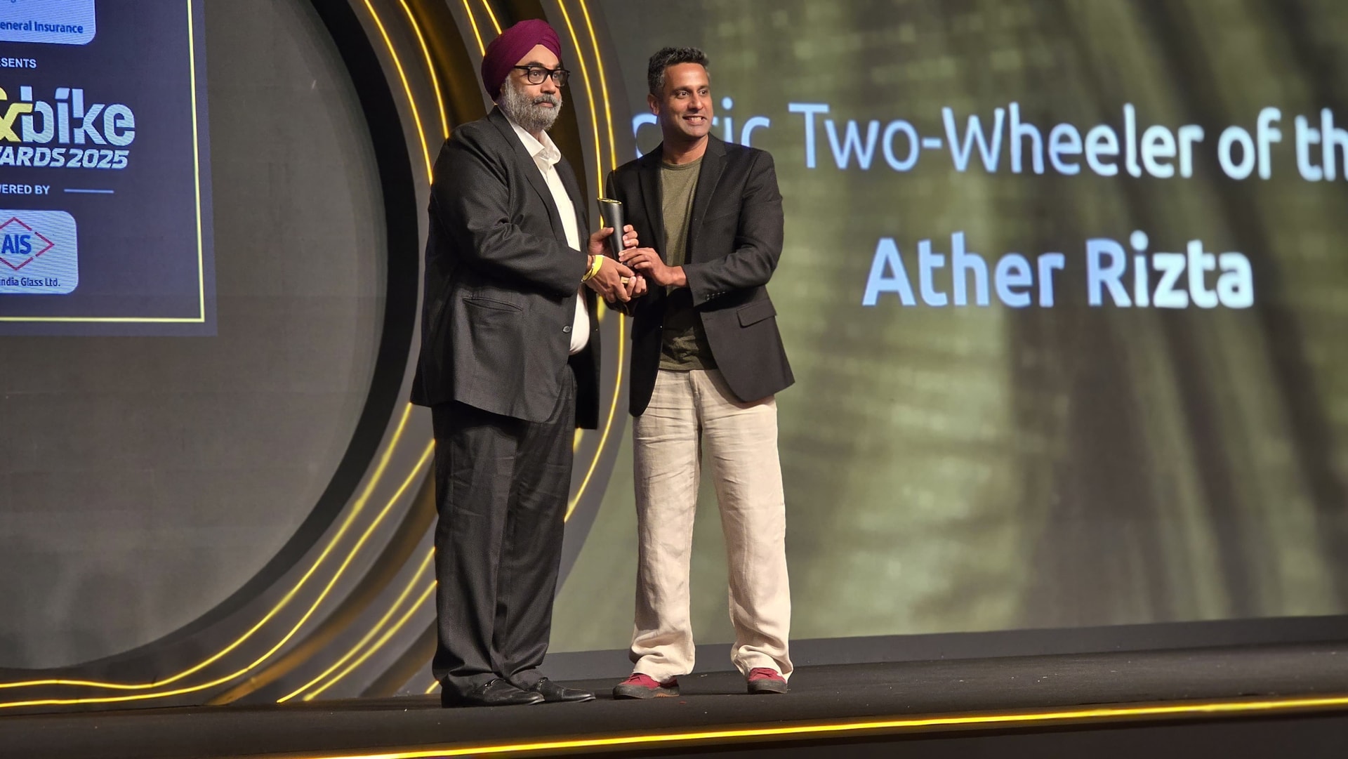 car&bike Awards 2025: Ather Rizta Wins Electric Two-Wheeler Of The Year car&bike Awards 2025: Ather Rizta Wins Electric Two-Wheeler Of The Year