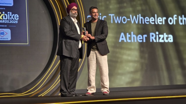 car&bike Awards 2025: Ather Rizta Wins Electric Two-Wheeler Of The Year car&bike Awards 2025: Ather Rizta Wins Electric Two-Wheeler Of The Year