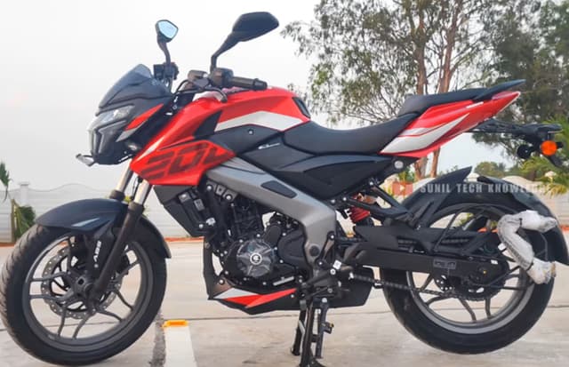 Ex Showroom Pulsar Ns 200 Rs Price Bajaj Pulsar NS200 Price In