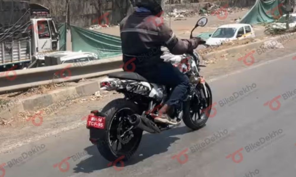 New Benelli Leoncino 250 Spied Testing New Benelli Leoncino 250 Spied Testing