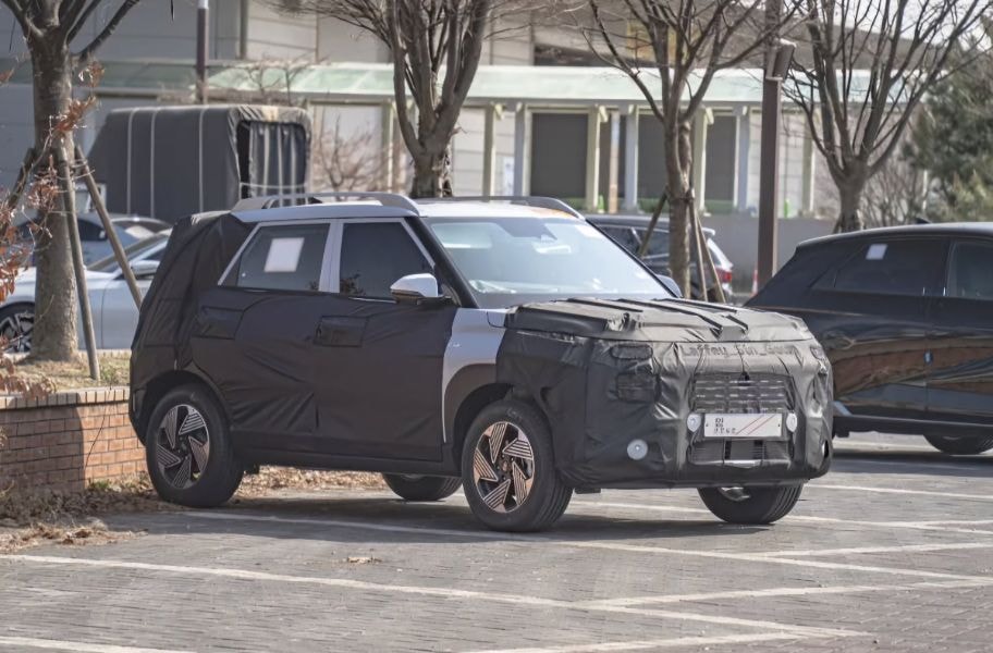 Second-Generation Hyundai Venue Spotted Testing Ahead Of Debut Second-Generation Hyundai Venue Spotted Testing Ahead Of Debut