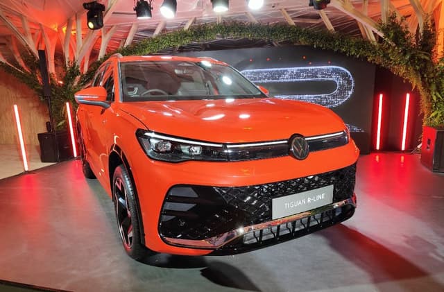 Volkswagen Tiguan R-Line: Top 5 Highlights Volkswagen’s latest launch in the Indian market is the Tiguan R-Line. Here are a few highlights of the flagship SUV.