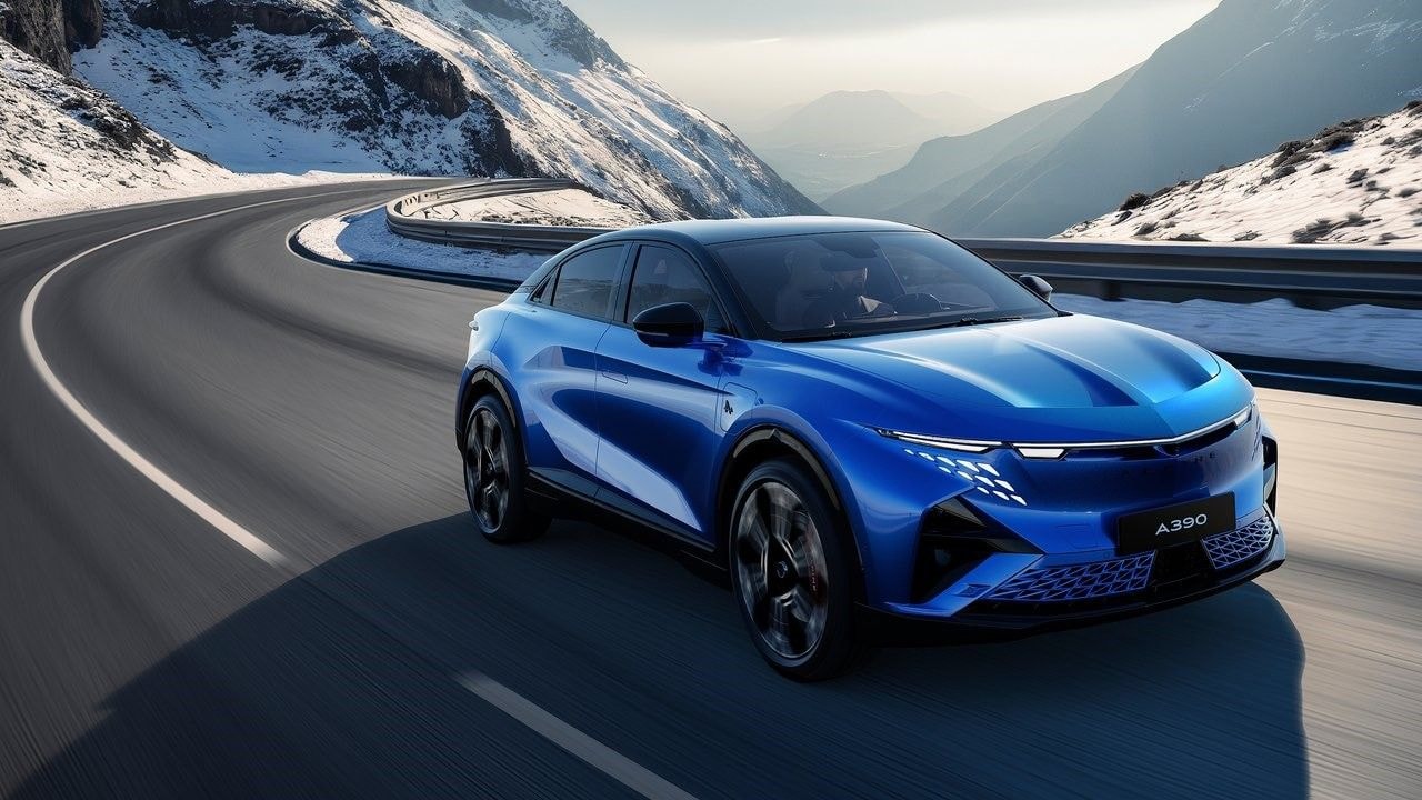 Alpine A390 Breaks Cover As Electric Fastback Crossover With 465bhp Tri-Motor Alpine A390 Breaks Cover As Electric Fastback Crossover With 465bhp Tri-Motor