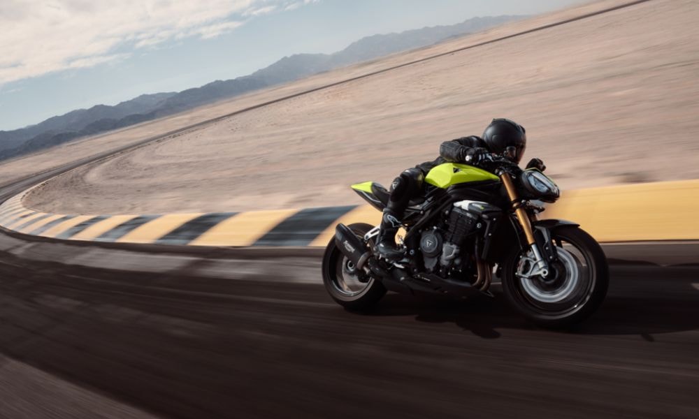 Triumph Speed Triple 1200 RX Unveiled Triumph Speed Triple 1200 RX Unveiled