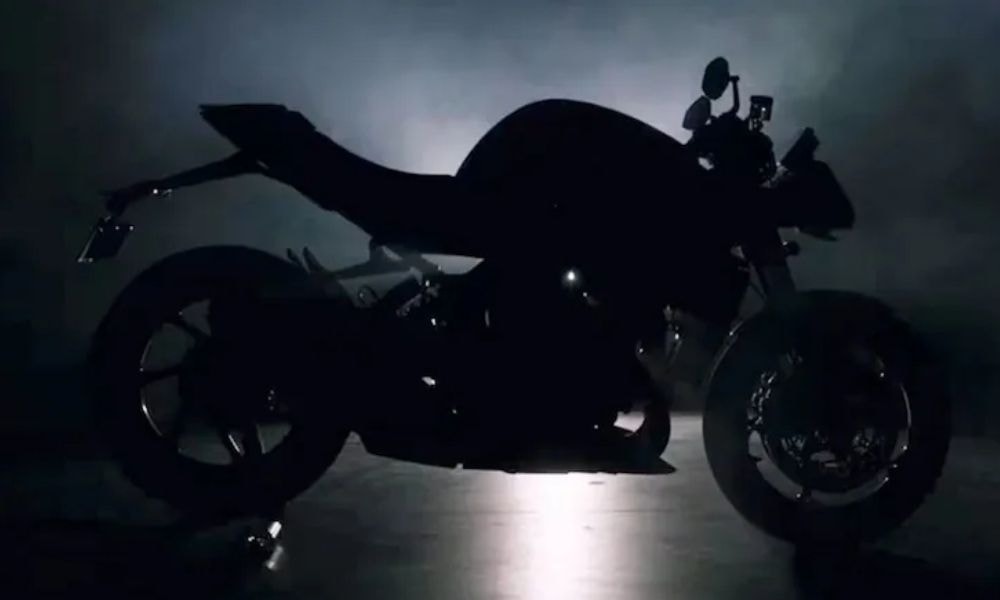 Triumph Speed Triple RX Teased; Global Unveil On May 13 Triumph Speed Triple RX Teased; Global Unveil On May 13