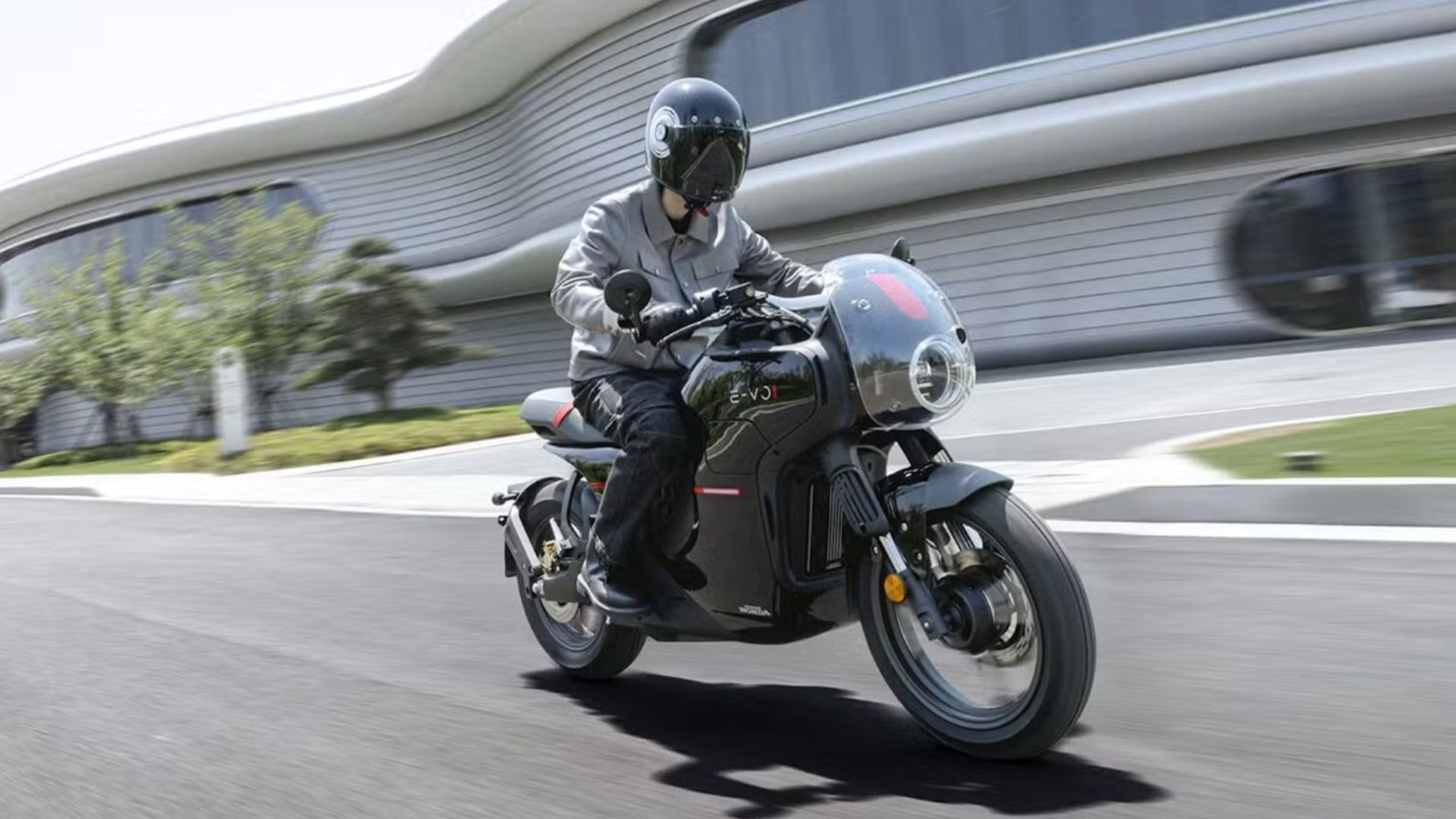 Honda E-VO Unveiled: Honda’s First Electric Motorcycle Honda E-VO Unveiled: Honda’s First Electric Motorcycle