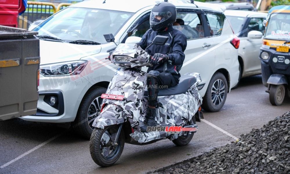 Kinetic Honda DX Reborn? New Kinetic Electric Scooter Spied Testing Kinetic Honda DX Reborn? New Kinetic Electric Scooter Spied Testing