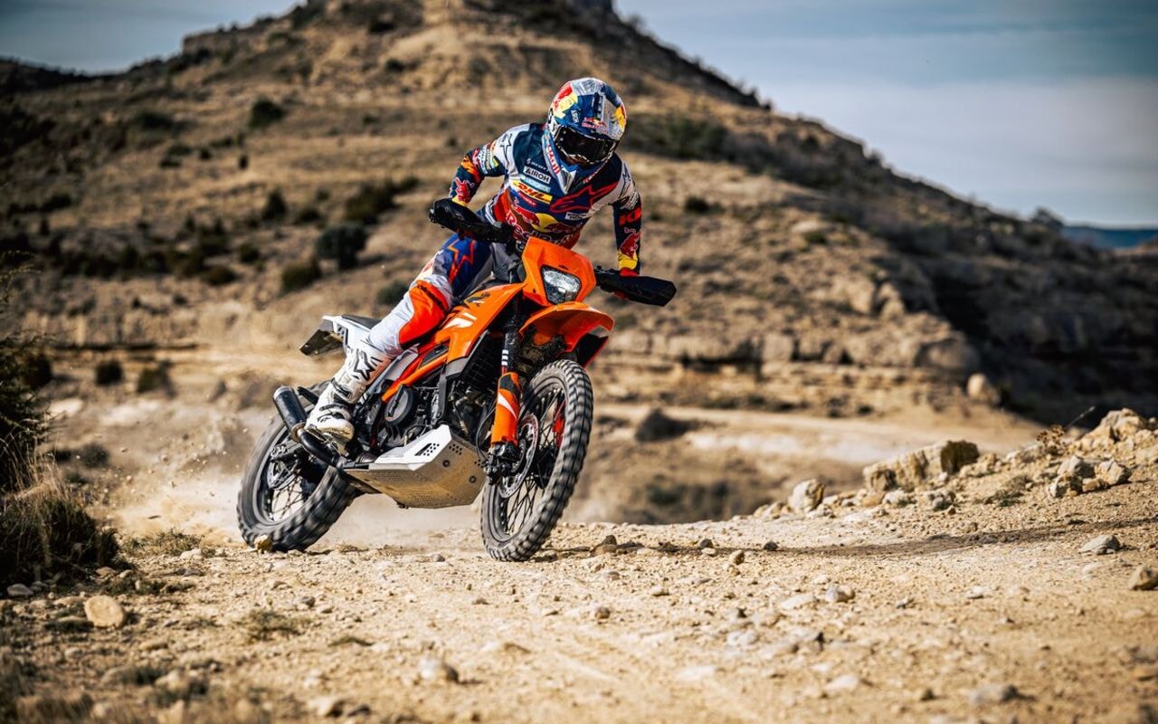 International-Spec KTM 390 Enduro R Launched At Rs. 3.54 Lakh International-Spec KTM 390 Enduro R Launched At Rs. 3.54 Lakh