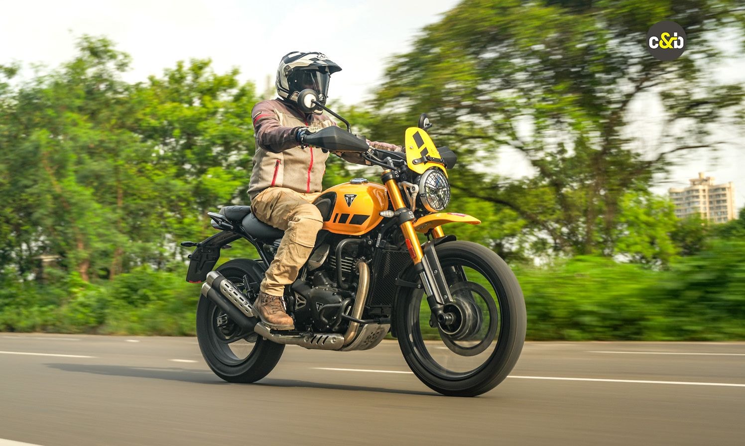 Triumph Scrambler 400 XC Review: Style Over Substance Triumph Scrambler 400 XC Review: Style Over Substance