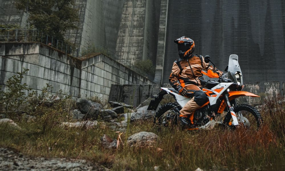 KTM 390 Adventure S, Adventure R Prices Increased By Rs 8,000 In India KTM 390 Adventure S, Adventure R Prices Increased By Rs 8,000 In India