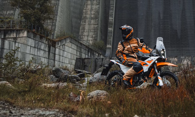 KTM 390 Adventure S, Adventure R Prices Increased By Rs 8,000 In India KTM 390 Adventure S, Adventure R Prices Increased By Rs 8,000 In India