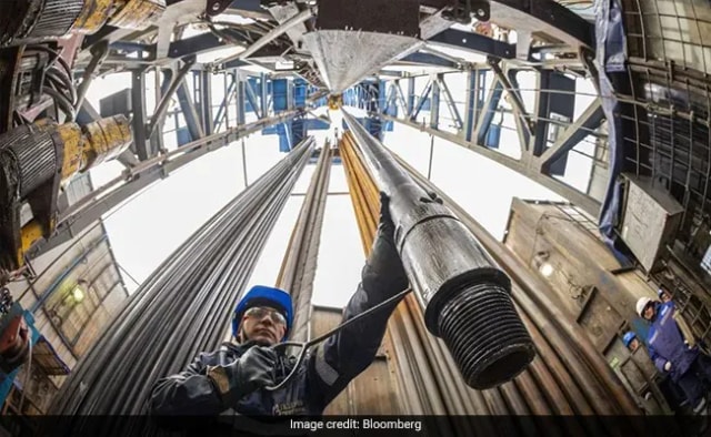 Ukraine's Zelenskiy Says Europe Must Avoid Division, Set Low Price For Russia's Oil Ukraine's Zelenskiy Says Europe Must Avoid Division, Set Low Price For Russia's Oil