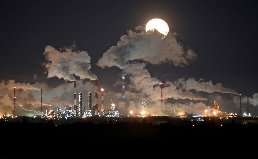 Oil Rises 2% In Retreat From 15-mth Low As Banking Fears Subside Oil Rises 2% In Retreat From 15-mth Low As Banking Fears Subside