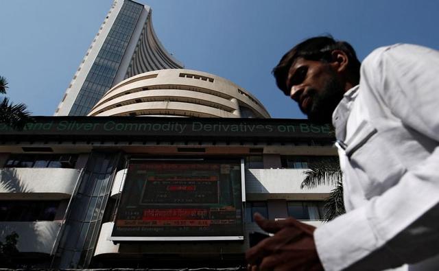 Indian shares dropped nearly 2% to register a weekly decline, dragged by a sharp fall automobile stocks.