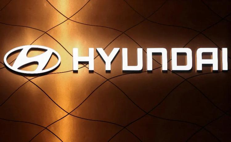 Hyundai turned in its best quarterly profit in eight years on Thursday as a weak won currency lifted the value of its earnings abroad and demand stayed strong for the South Korean automaker's high-margin sport utility vehicles (SUVs).