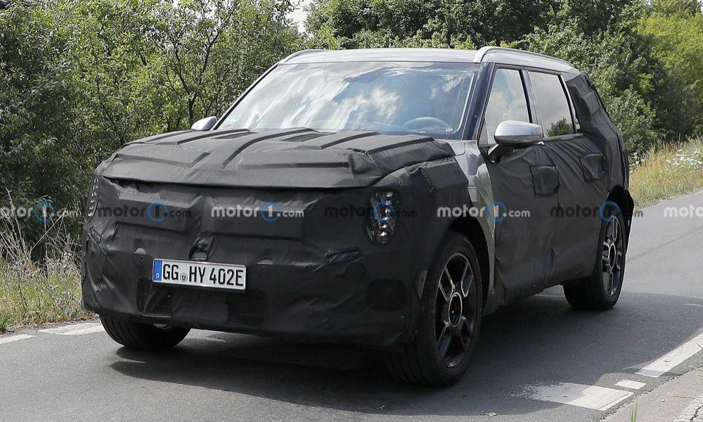 Kia EV9 Full-Sized Electric SUV Spotted Testing In Europe