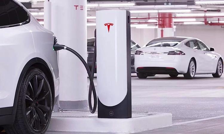Inside Tesla's Drive To Keep Musk's Battery Promise
