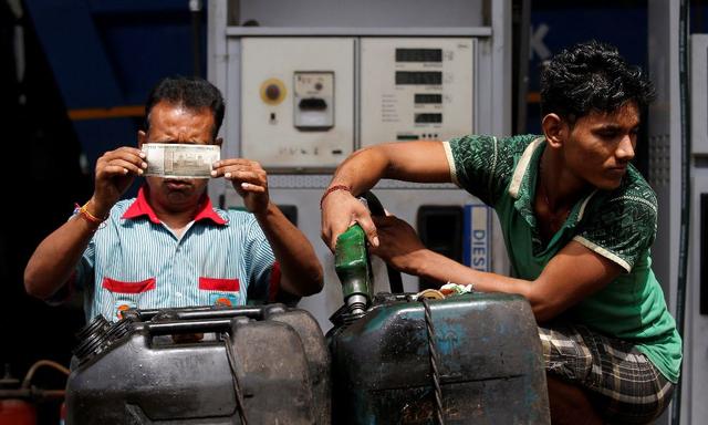 India's August fuel consumption was little changed from the previous month, government data released showed, even as diesel demand dropped to the lowest this year during monsoon season in the world's No. 3 oil consumer.