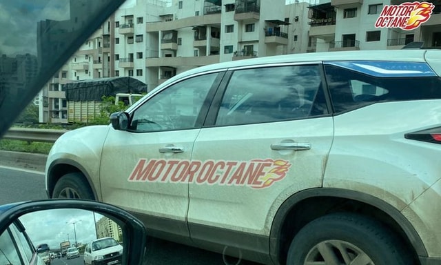Updated Tata Harrier Spied Testing, Likely To Get New Touchscreen Updated Tata Harrier Spied Testing, Likely To Get New Touchscreen