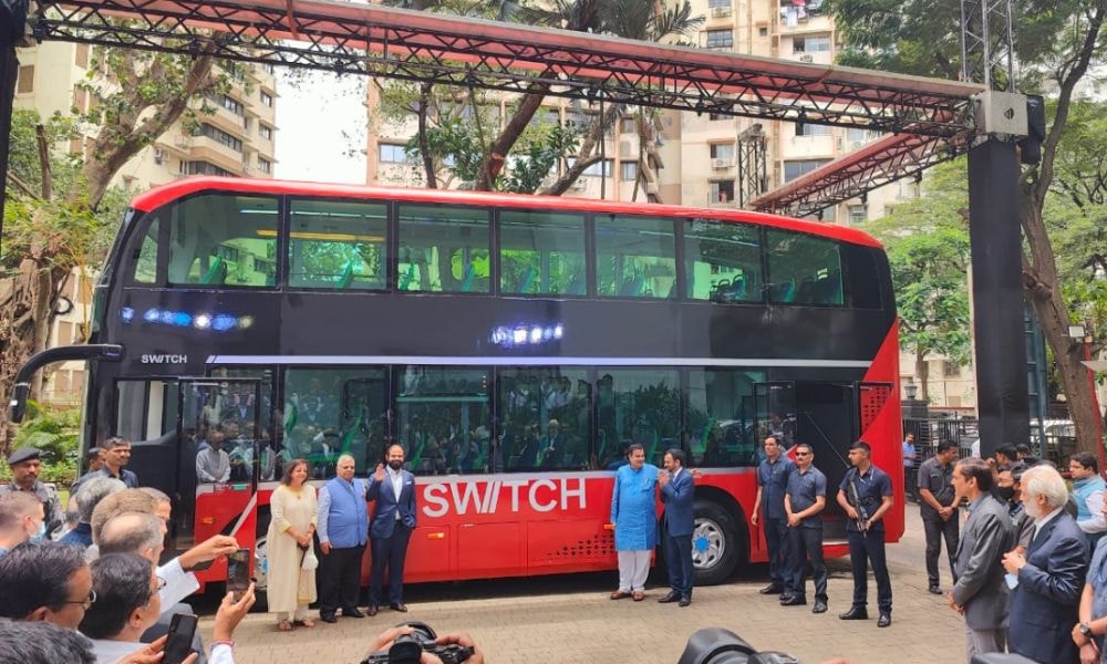 Switch Mobility Reveals New EiV 22 Electric Double Decker In India Switch Mobility Reveals New EiV 22 Electric Double Decker In India