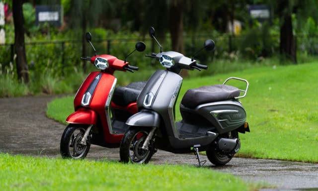 iVOOMi Unveils JeetX Electric Scooter; Prices Start At Rs. 99,999 iVOOMi Unveils JeetX Electric Scooter; Prices Start At Rs. 99,999
