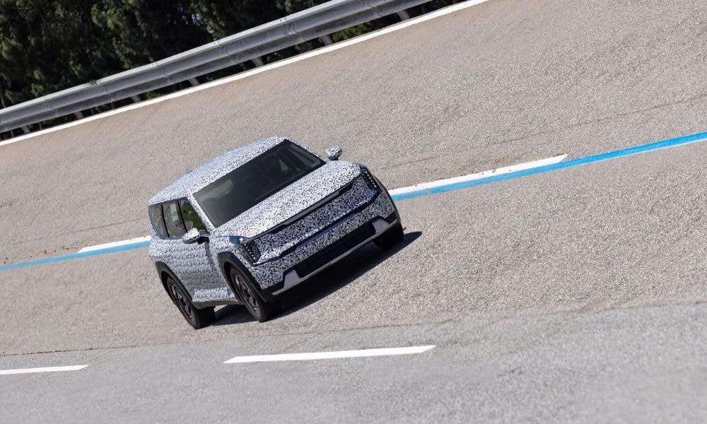 Kia EV9 Electric SUV Undergoes Final Testing Ahead Of Global Debut Next Year Kia EV9 Electric SUV Undergoes Final Testing Ahead Of Global Debut Next Year