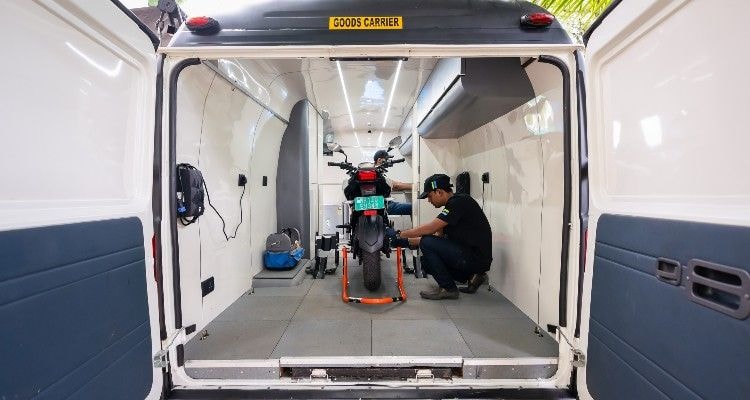 World EV Day 2022: Tork Motors Launches Pit Crew Service On Wheels For Kratos Electric Motorcycle World EV Day 2022: Tork Motors Launches Pit Crew Service On Wheels For Kratos Electric Motorcycle