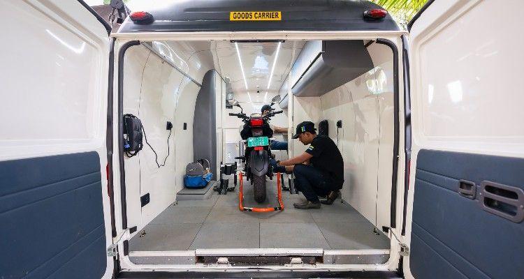World EV Day 2022: Tork Motors Launches Pit Crew Service On Wheels For Kratos Electric Motorcycle