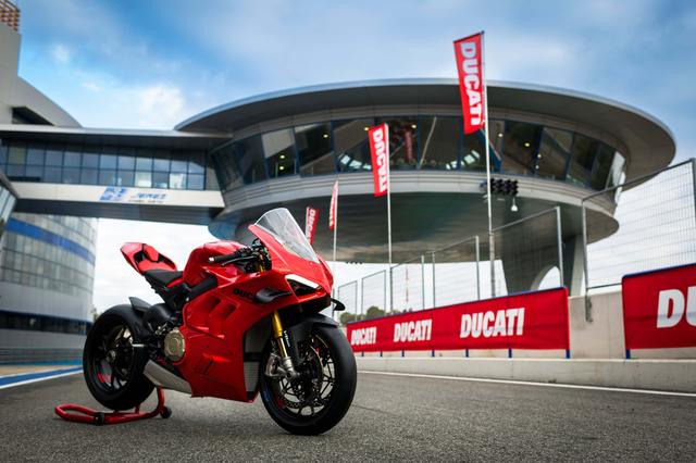 The 2022 Panigale range gets a number of updates over the 2021 bike including changes to the engine and a new gearbox.