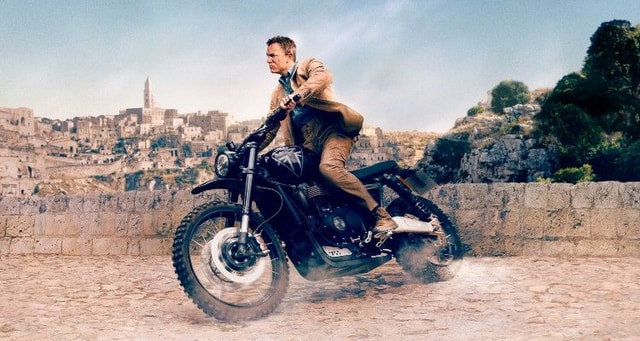 Triumph Scrambler 1200 That Featured In 007's No Time To Die Is Up For Auction Triumph Scrambler 1200 That Featured In 007's No Time To Die Is Up For Auction
